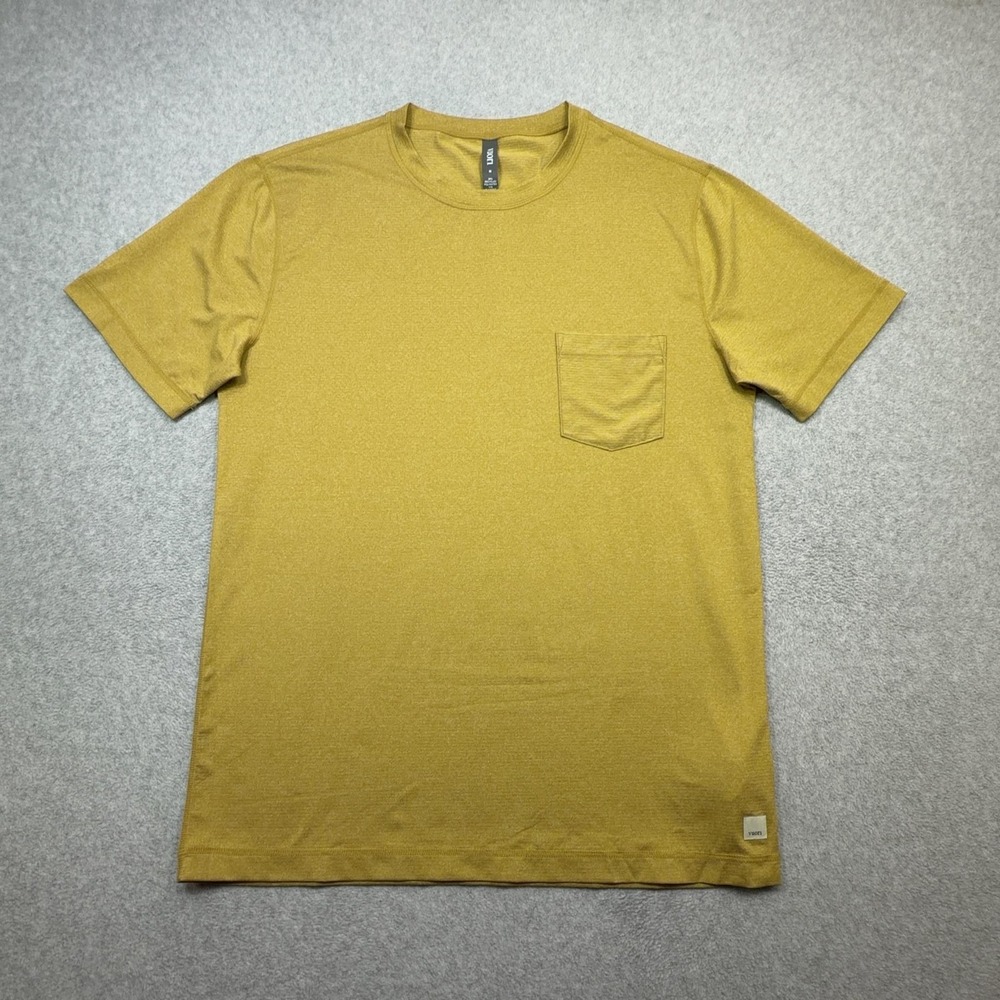 Vuori Tradewind Performance Tee Shirt 2 Mens Medium Gold Short Sleeve Pocket